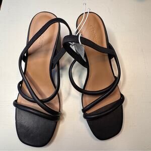Old Navy Black Strappy Block Blackjack Sandals Sz 7 New With Tag